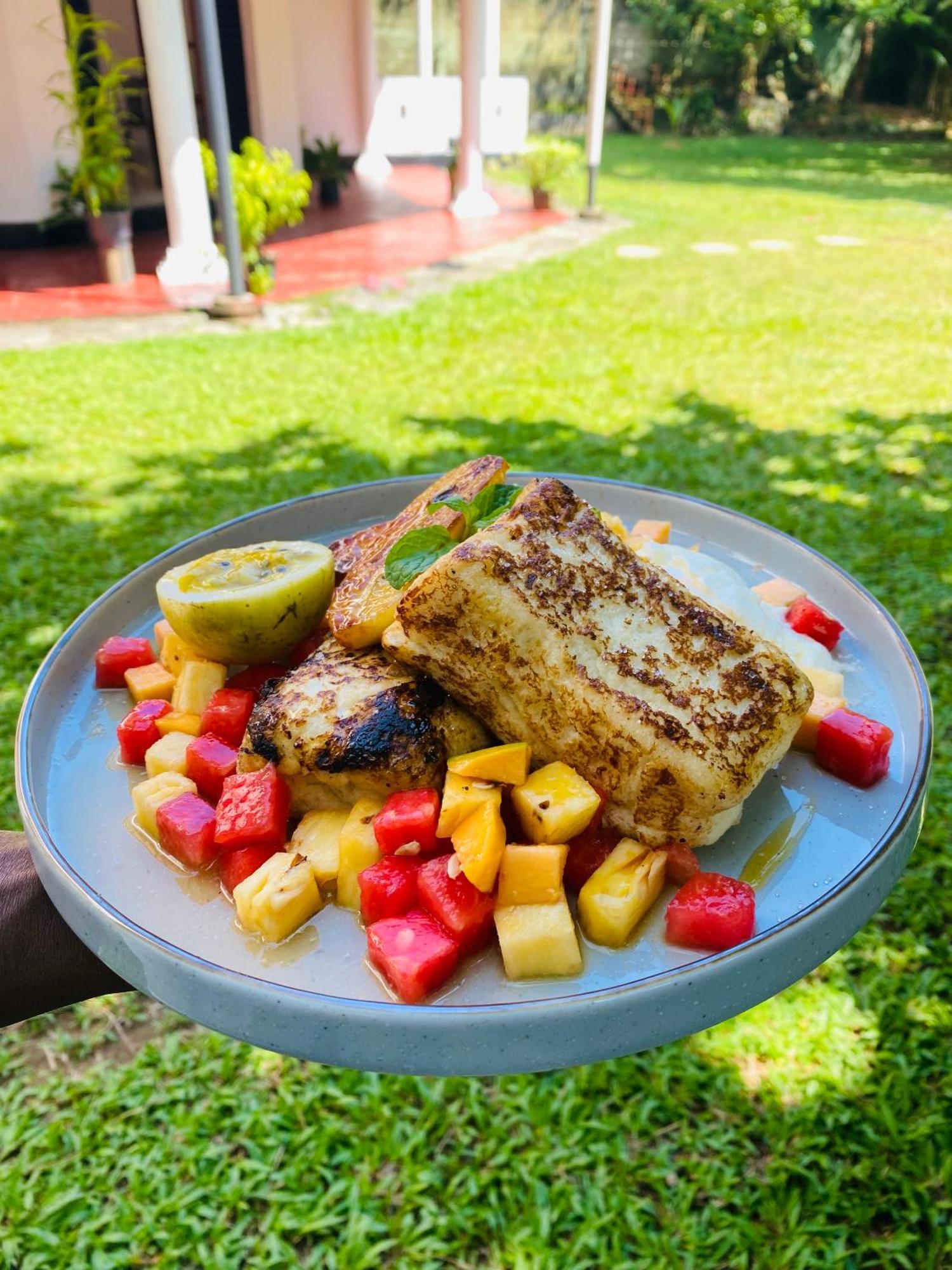 Surf N Spice - Hiriketiya Hotel Dikwella Ngoại thất bức ảnh